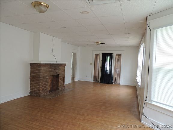 4th image of 424 S Independence St Unit A