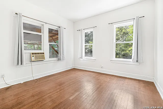 1434 Hicks Ave — Photo 17