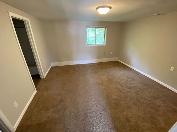5th image of 1116-1118 Holloway St #23
