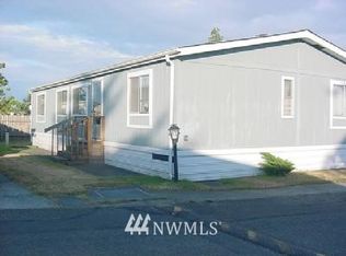 700 NW Crosby Rd #50, Oak Harbor, WA 98277