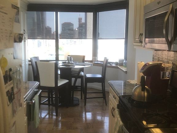 4th image of 415 E 37th St APT 20G