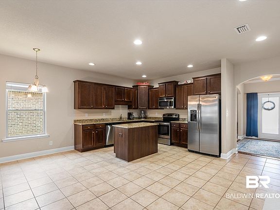 5th image of 34358 Paisley Ave
