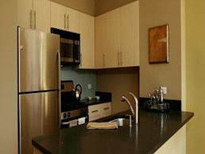 4th image of 155 W 21st St APT 7A