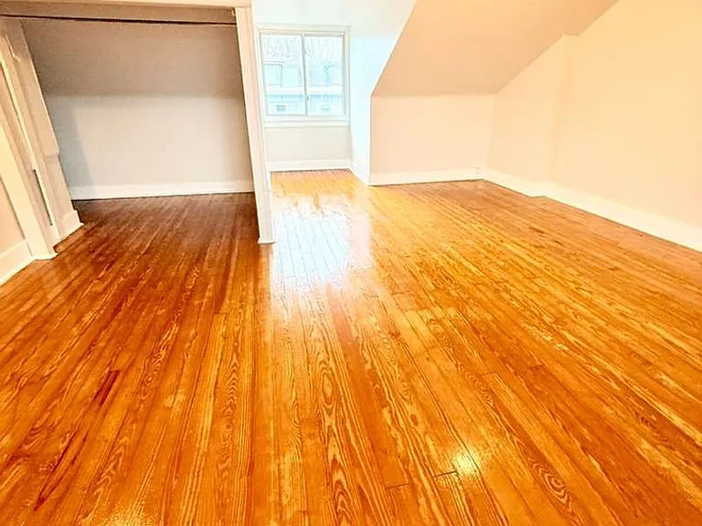200-223 Gilliland Pl — Photo 15