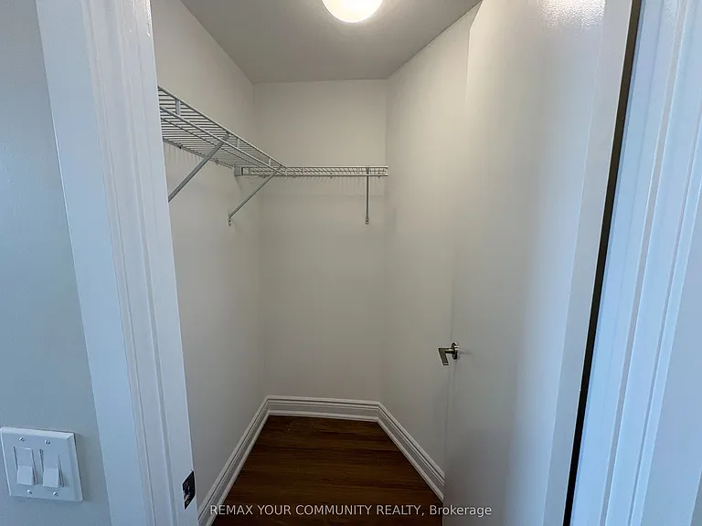 10 Park Lawn Rd #2404 — Photo 35