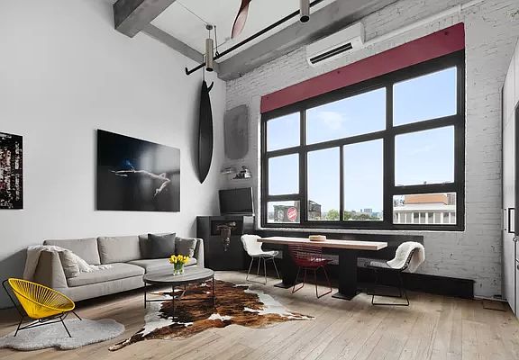 4th image of 130 Barrow St APT 417