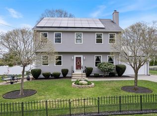 6 Timothy St, Waterford, CT 06385