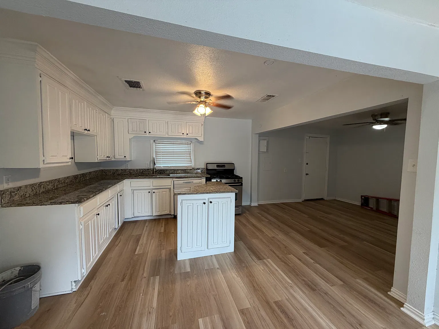 616 Terry Rd — Photo 4