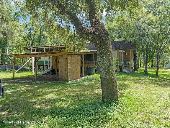 2nd image of 3271 Campania Dr
