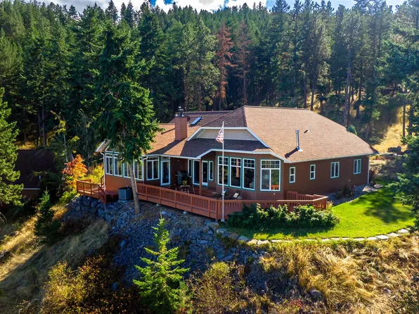 42746 Knuppel Ln, Big Arm, MT 59910