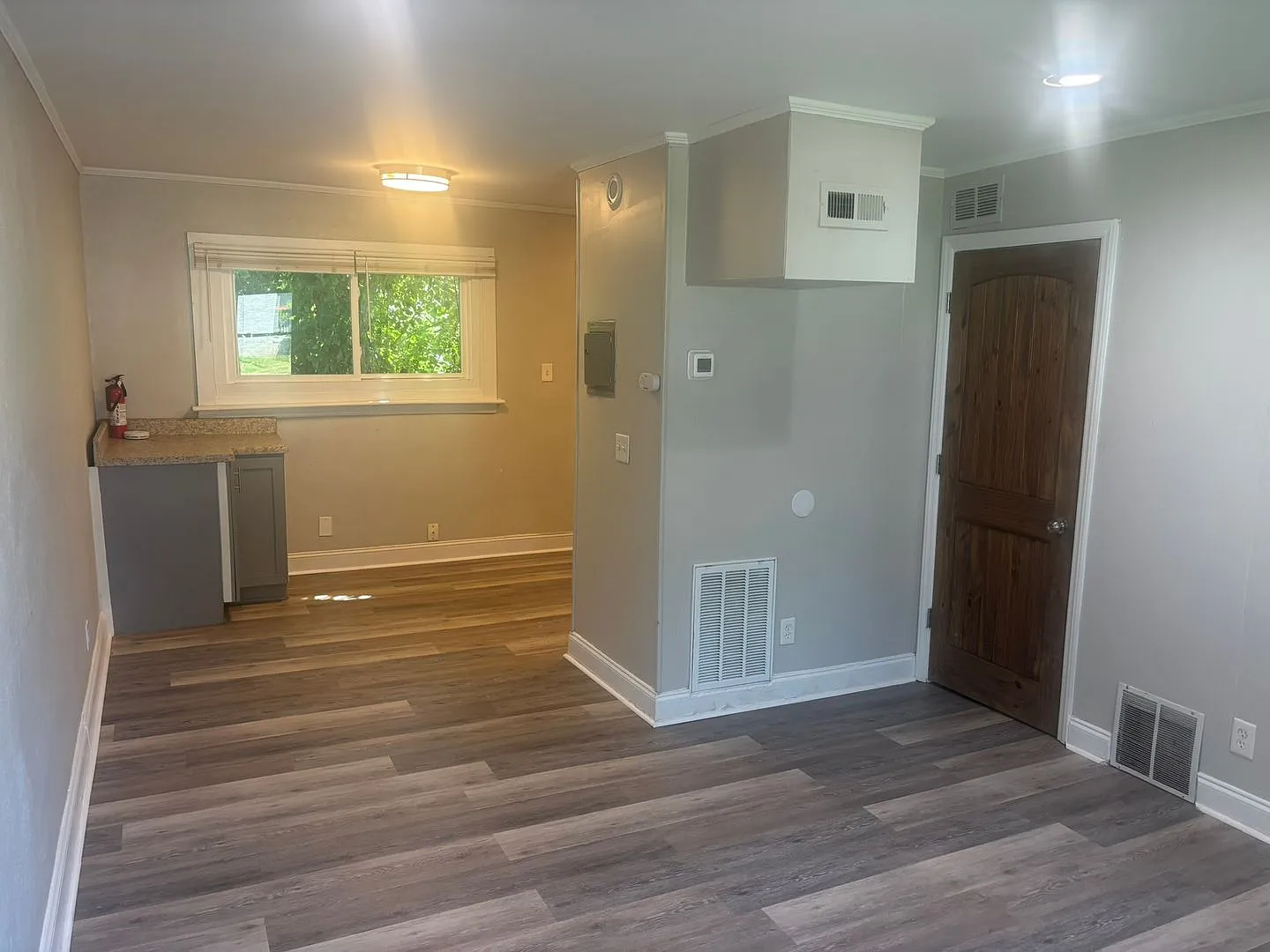 2 Bedroom 1 Bath End Unit Townhome in Charlotte — Photo 2