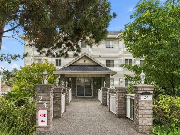 24 Prideaux St #105, Nanaimo, BC V9R 2M4