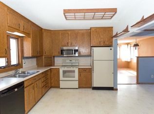 1527 W 5th St, Red Wing, MN 55066