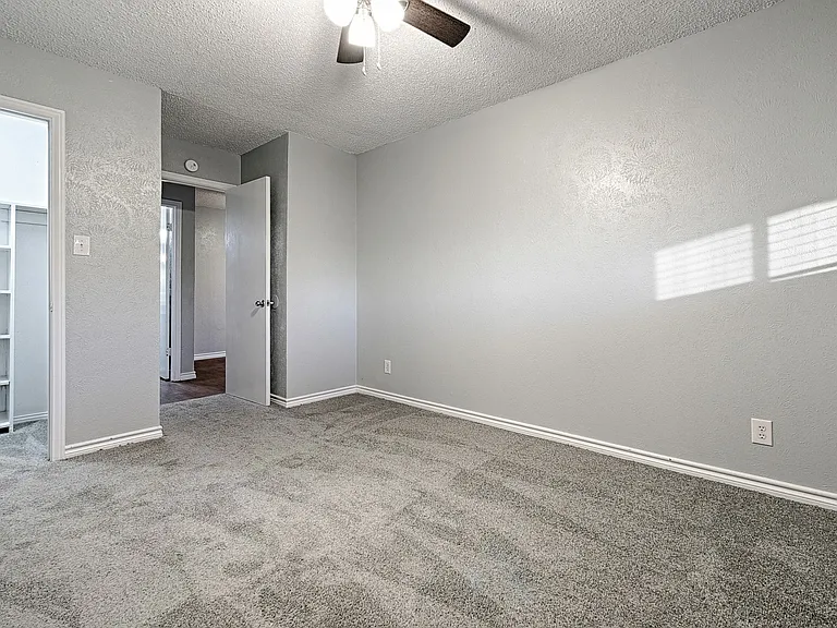 The Choir Apartments — Photo 7