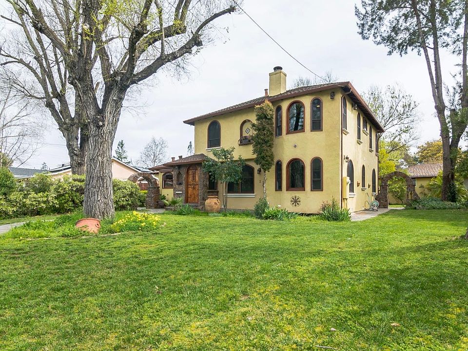 1st image of 14270 Lora Dr