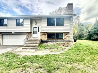 9872 7th St NE, Blaine, MN 55434