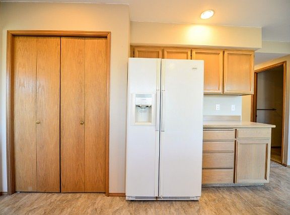4th image of 16401 133rd Ave E