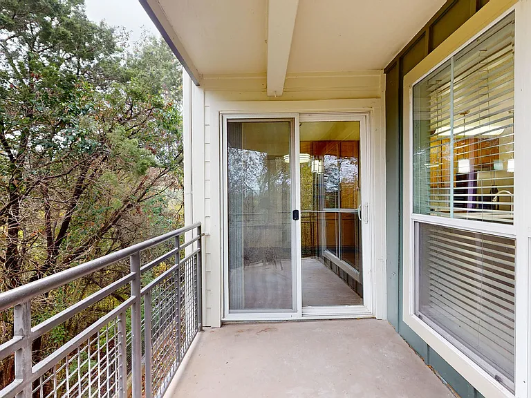 Barton Creek Landing — Photo 126
