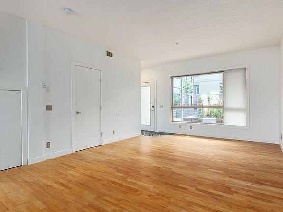 2nd image of 118 8th St NE #213