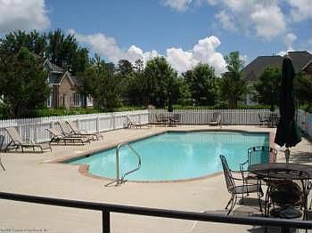 4th image of 217 Suri Dr