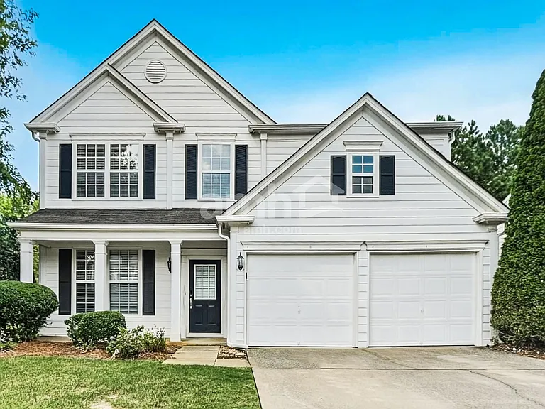 4615 Ridgefair Dr — Photo 1