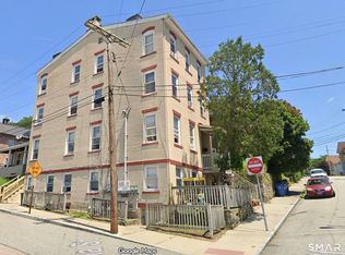 30 Cliff St, Norwich, CT 06360