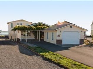 4038 Saltspring Dr, Ferndale, WA 98248