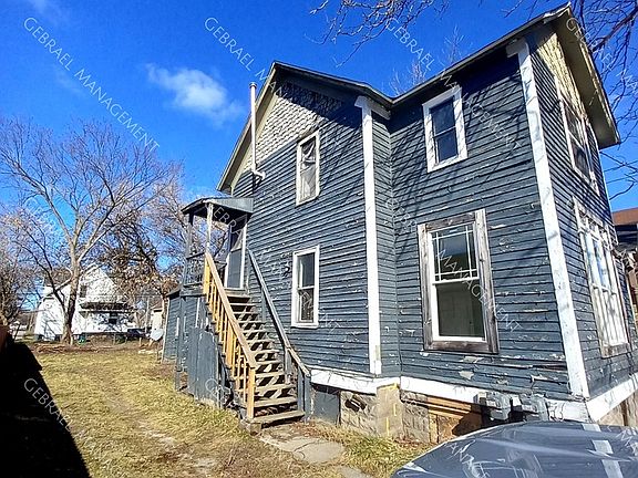 2nd image of 2249 S Hamilton St #90ddfe8f2