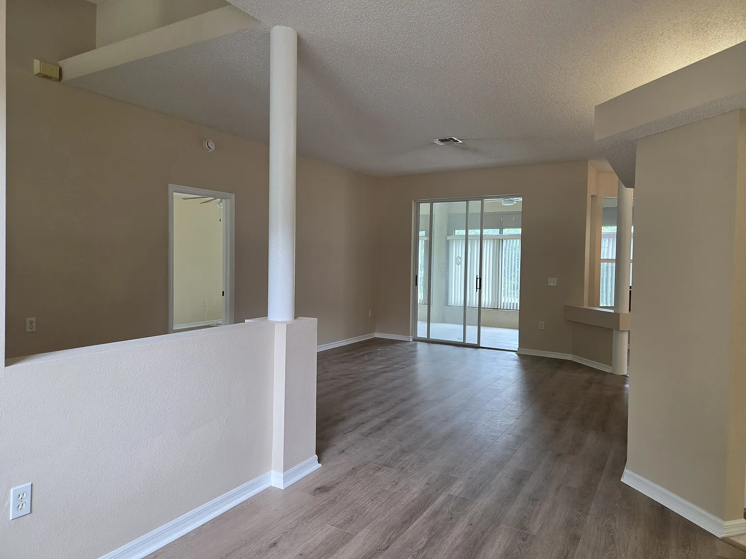 3 bed, 1773 sqft, $2,500 — Photo 4