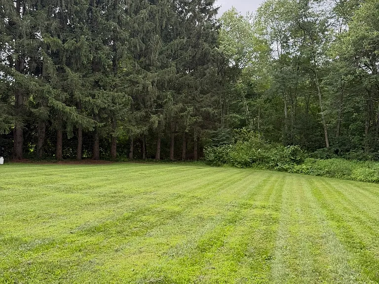 Applewood Ln — Photo 12