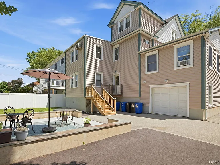 52 Nelson Ave #2 — Photo 10