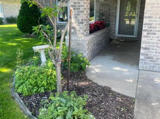 300 Salem Point Dr SW, Rochester, MN 55902