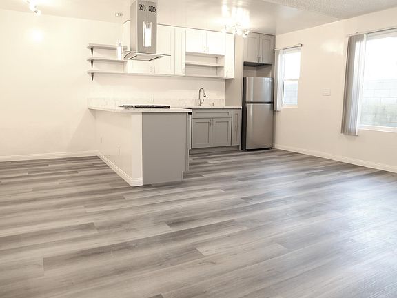 2nd image of 1706 Granville Ave APT 3