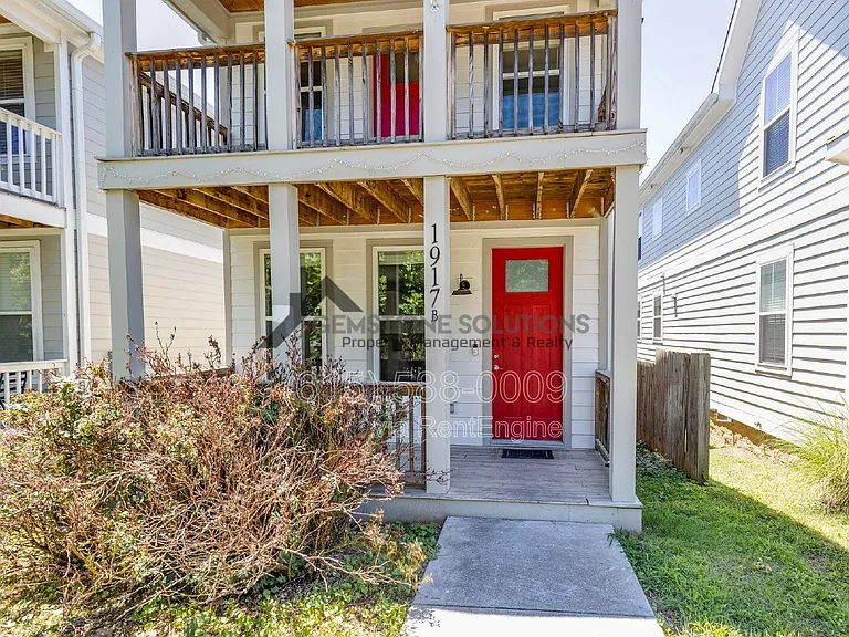1917 Delta Ave — Photo 4