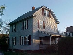 2nd image of 401 Walnut St