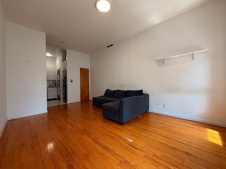 1473 1st Ave #3A — Photo 3