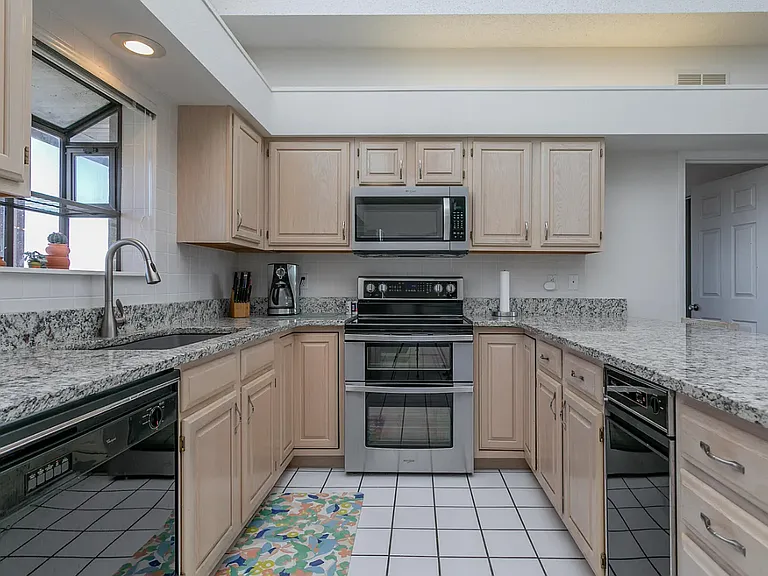 106 Falls Point Dr #8C — Photo 10