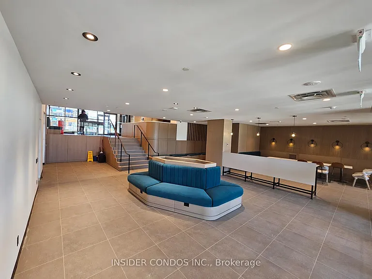 7950 Bathurst St #1412 — Photo 24