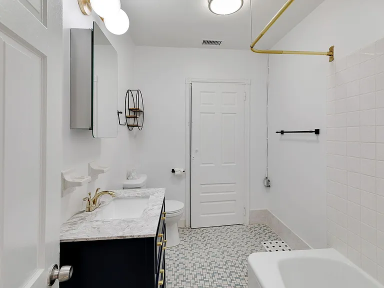 4809 Beaumont Ave — Photo 4