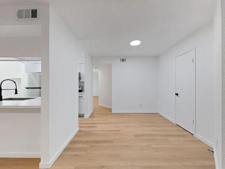 815 Lyle West Ave #C — Photo 11
