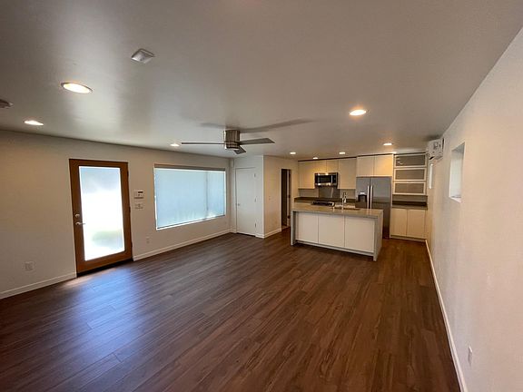 2nd image of 2114 28th St