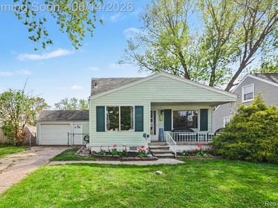 21900 Revere St, Saint Clair Shores, MI, 48080