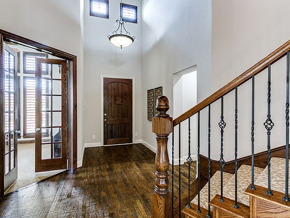 4th image of 2324 Maidens Castle Dr