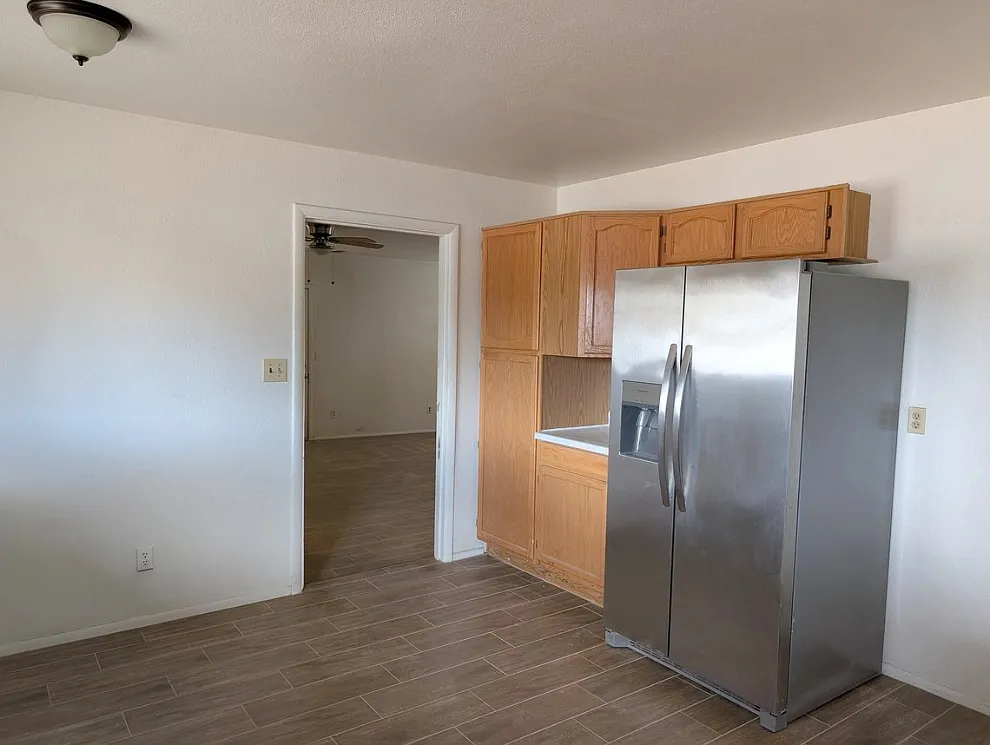 W Mclellan Road, Glendale — Photo 3