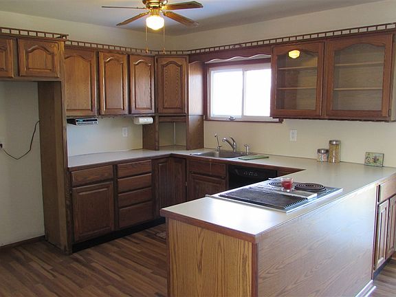 4th image of 5498 Hillier Dr