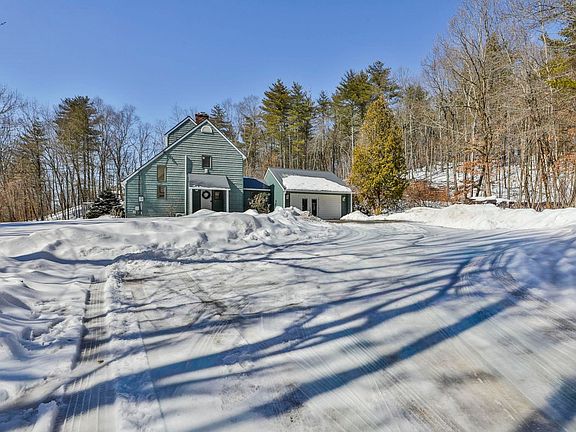 2nd image of 210 Range Road