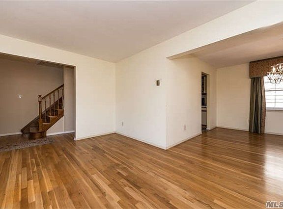 3rd image of 76 Adams St