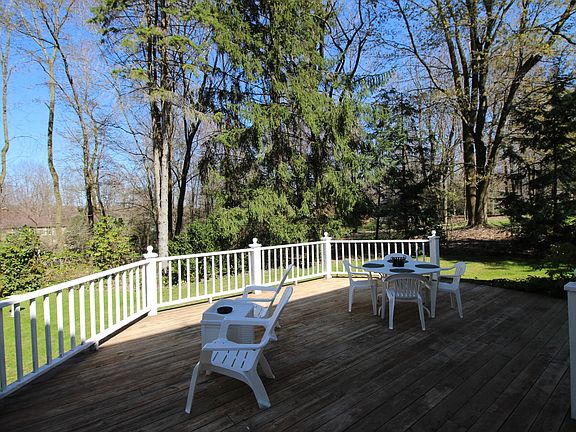 5th image of 17495 Merry Oaks Trl