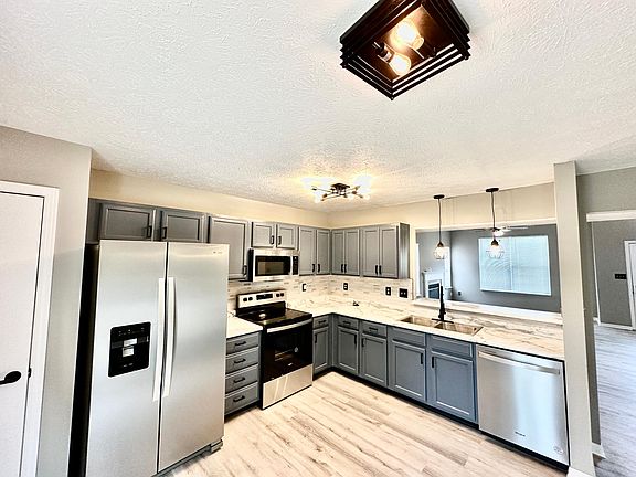 2nd image of 518 Buffalo Trail Cir