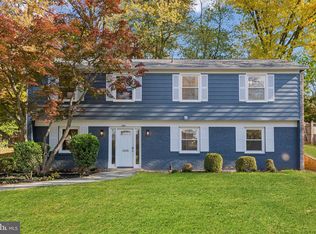 9709 Corkran Ln, Bethesda, MD 20817